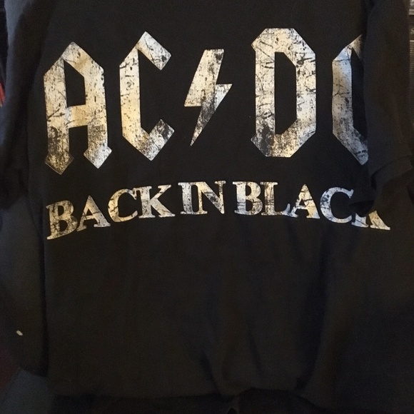 AC/DC Back in Black T-shirt - Picture 4 of 4